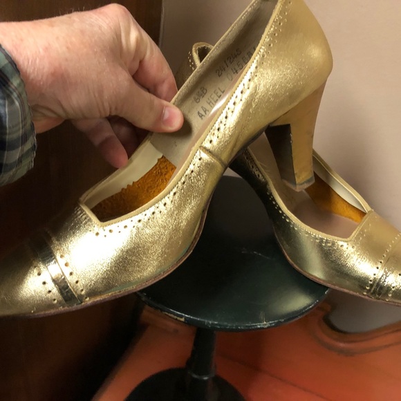 Vintage 1960's shoes Balli heels gold rockabilly with original box Size 6.5 - Picture 10 of 15